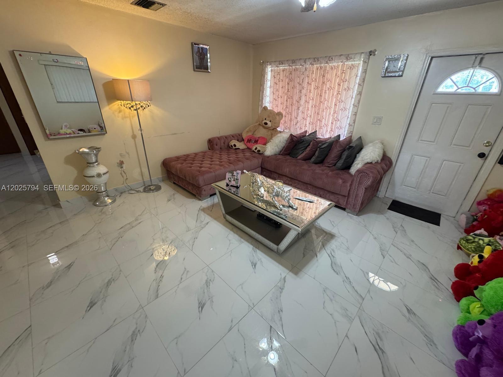   /  3121 sq. ft. $ 2026-05-27 0 Photo