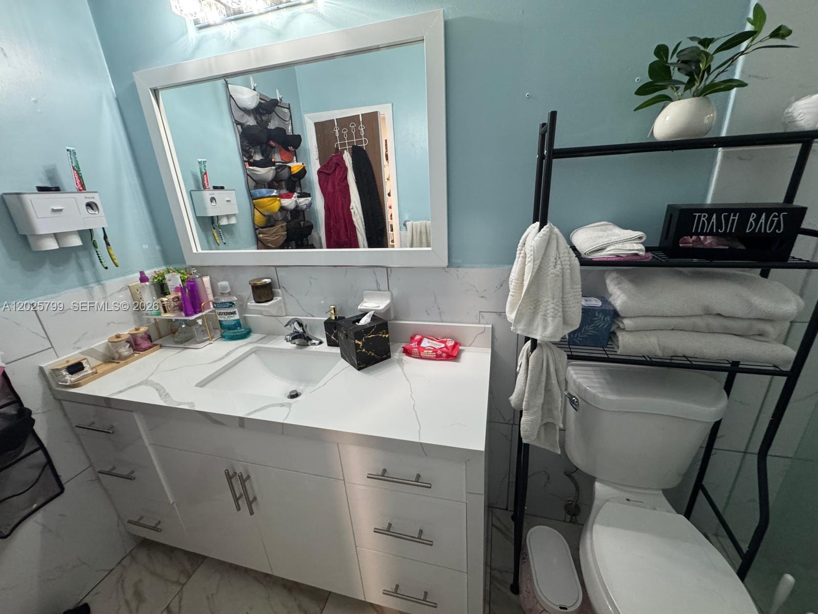 See details / 3214 sq. ft. $ 2026-05-27 0 Photo