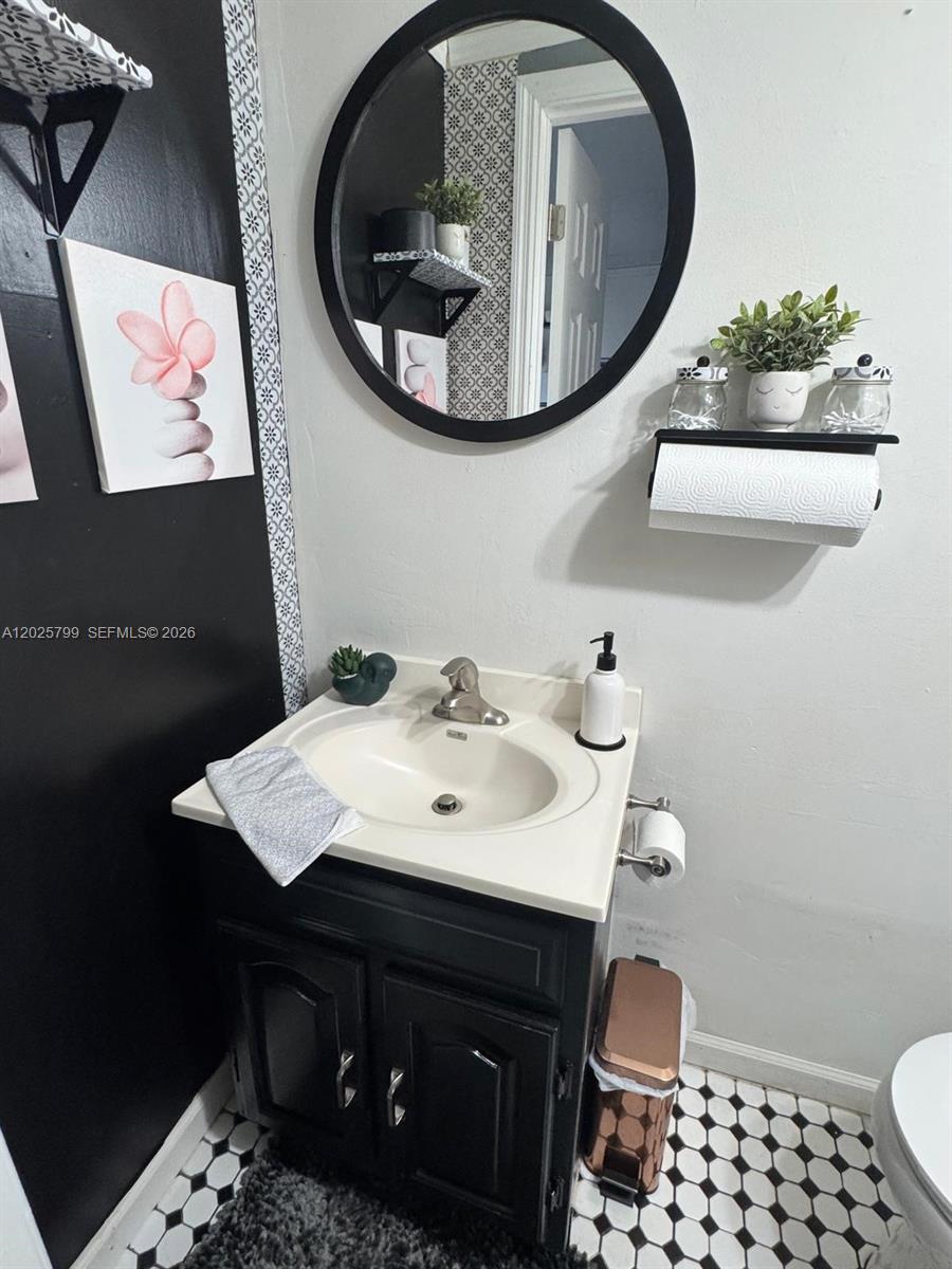 See details / 3214 sq. ft. $ 2026-05-27 0 Photo