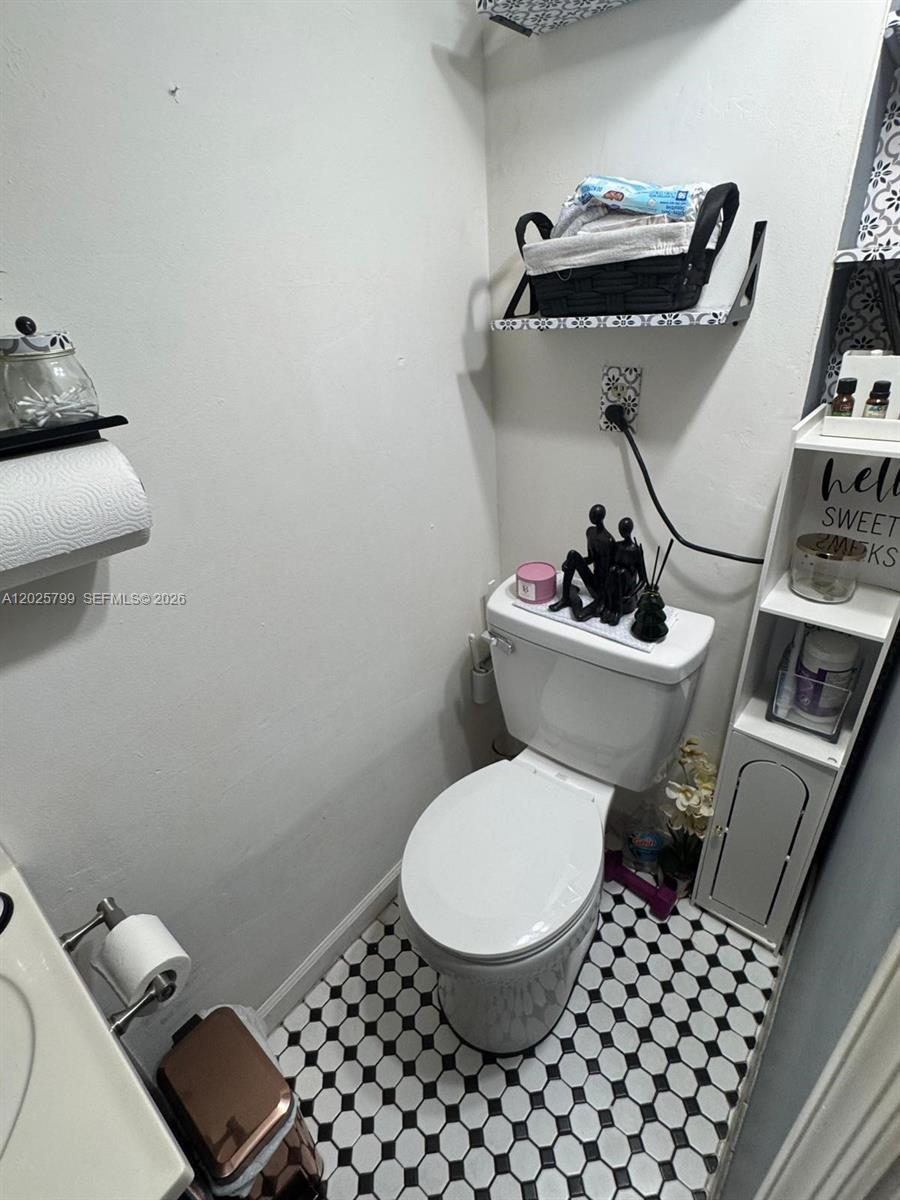See details / 3214 sq. ft. $ 2026-05-27 0 Photo