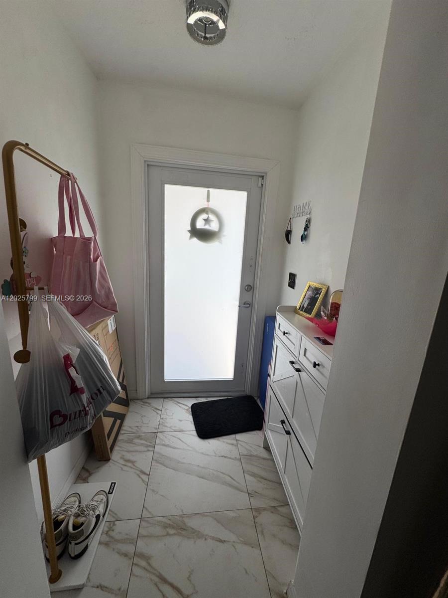 See details / 3214 sq. ft. $ 2026-05-27 0 Photo