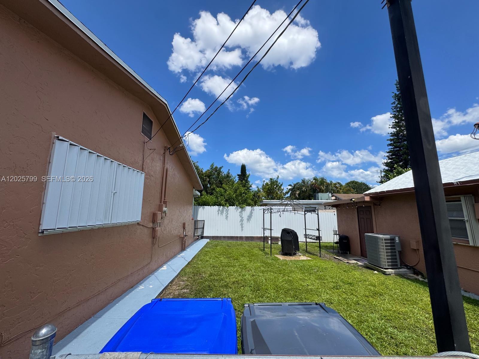 See details / 3214 sq. ft. $ 2026-05-27 0 Photo