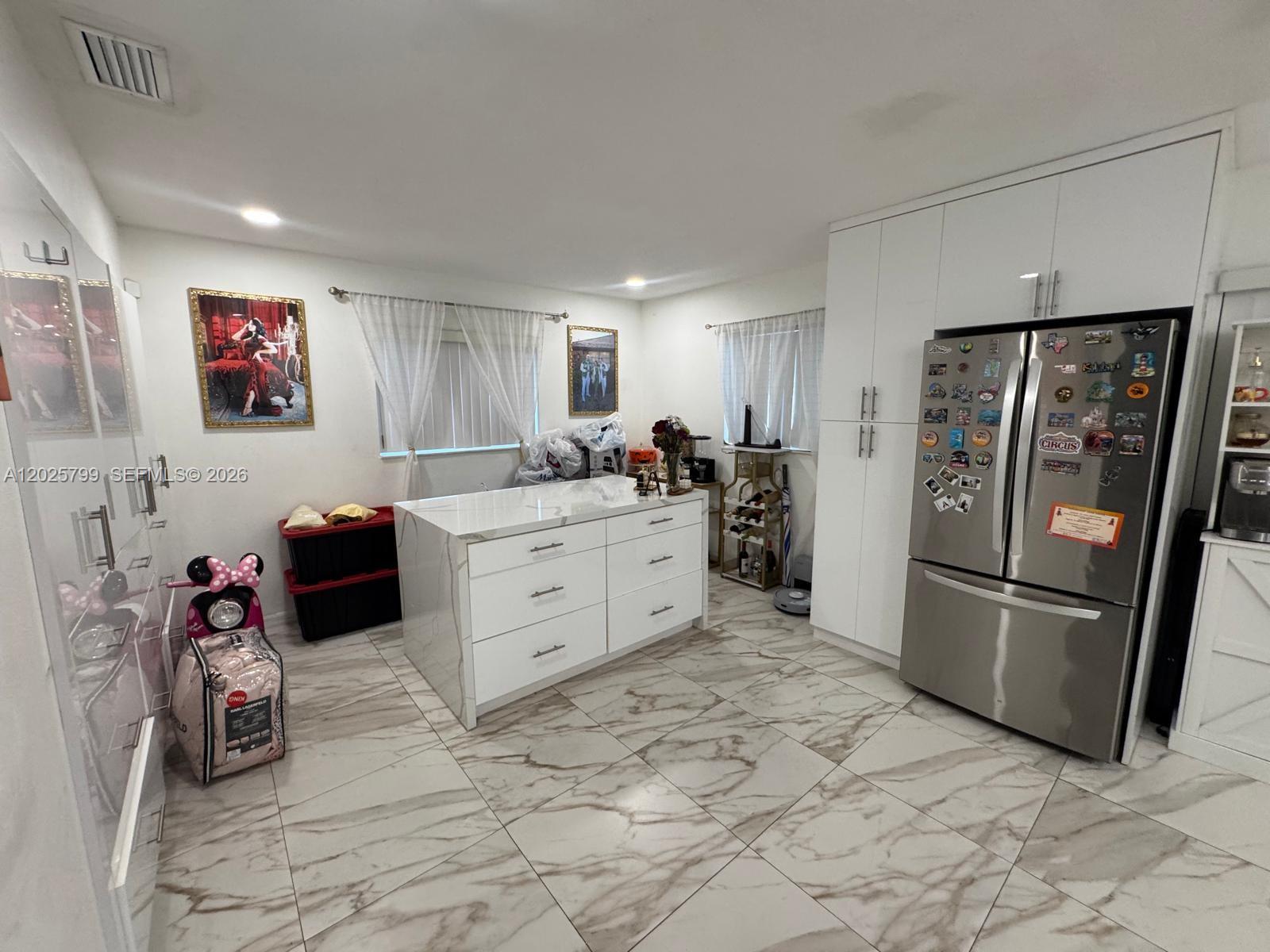 See details / 3214 sq. ft. $ 2026-05-27 0 Photo