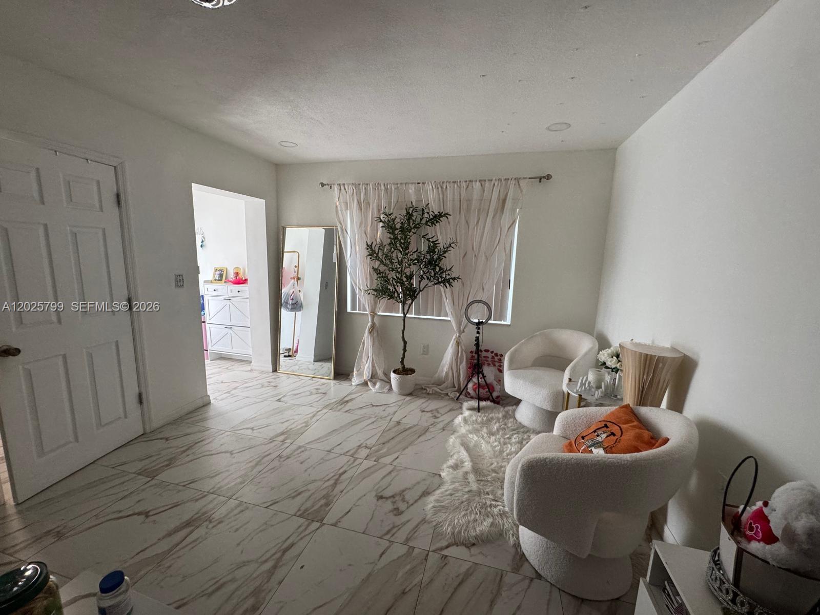 See details / 3214 sq. ft. $ 2026-05-27 0 Photo