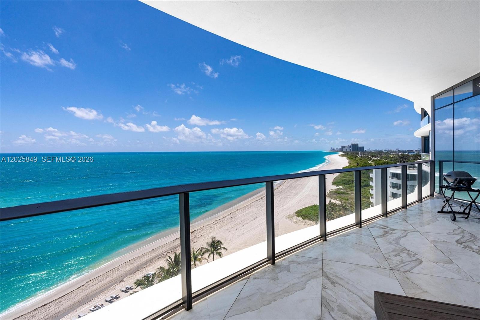 Ver detalles 802 3 / 4 2137 sq. ft. $ 2026-05-27 0 foto