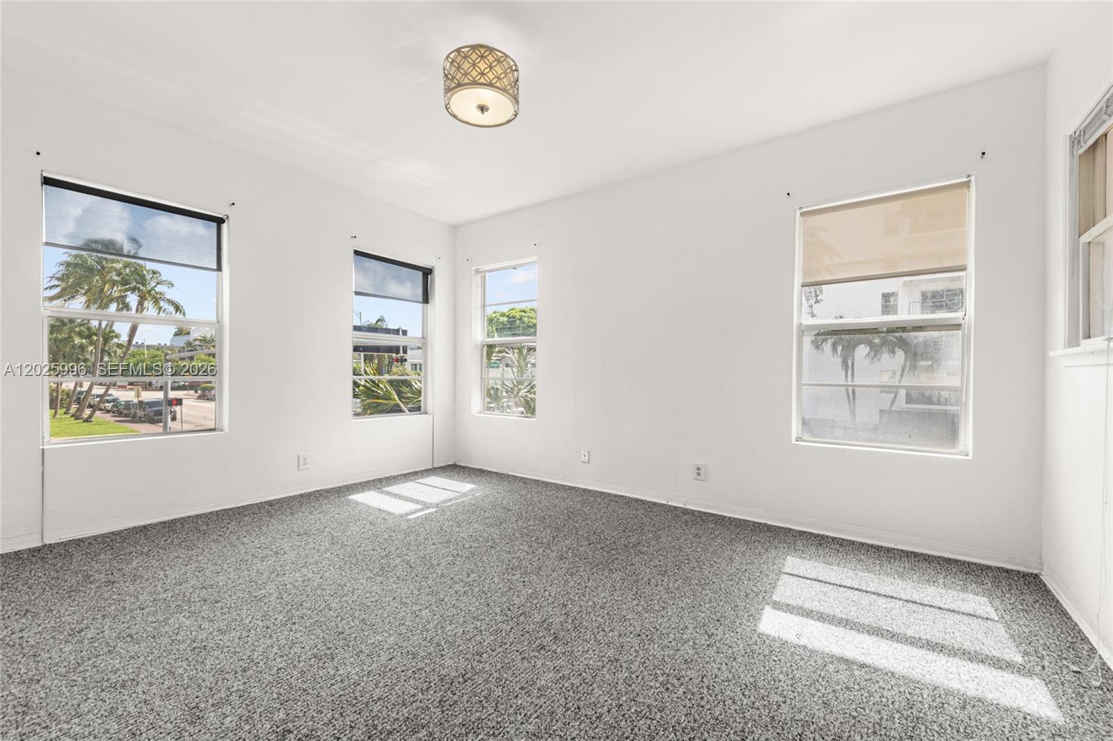   /  4952 sq. ft. $ 2026-05-27 0 Photo