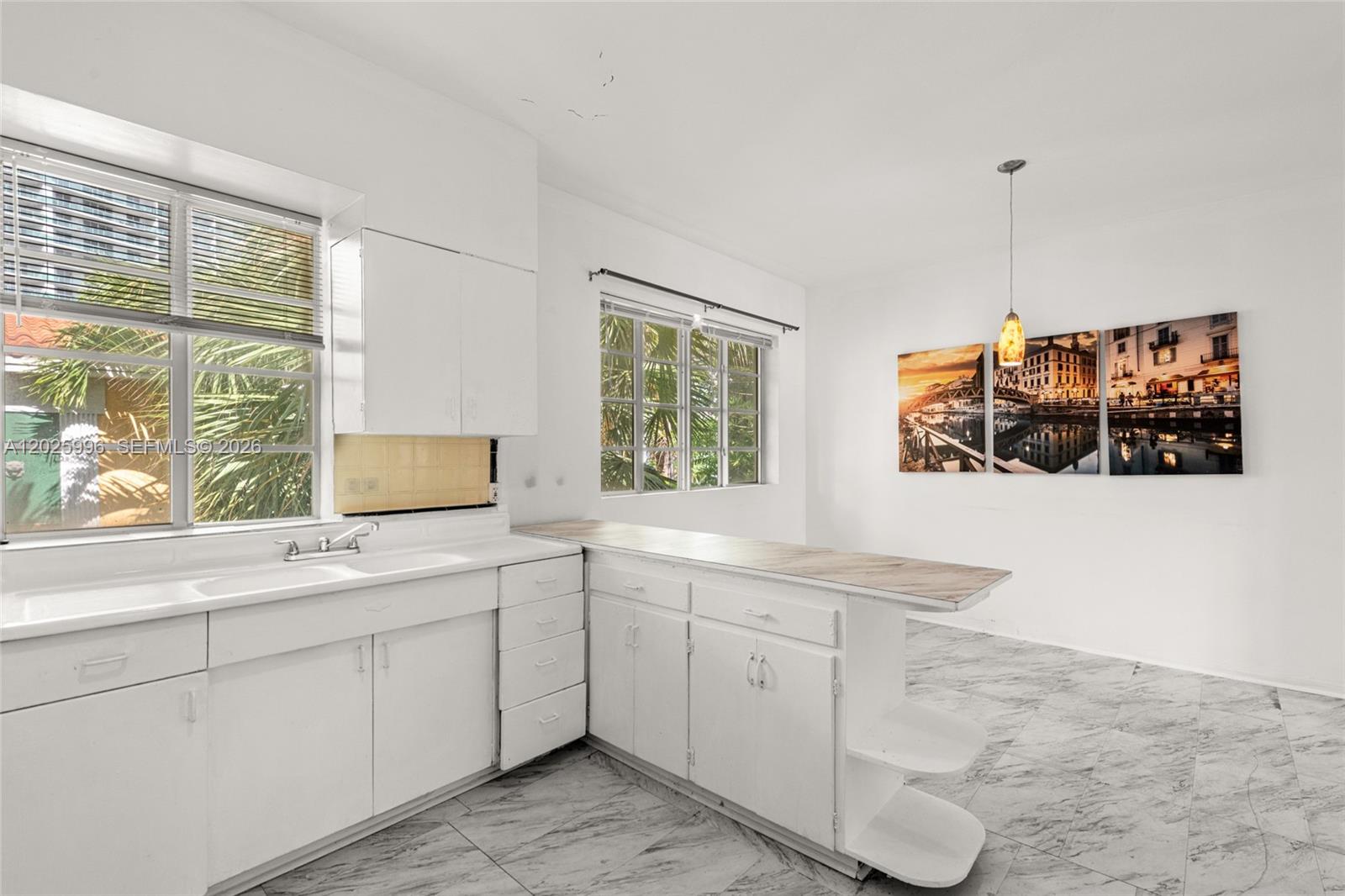   /  4952 sq. ft. $ 2026-05-27 0 Photo