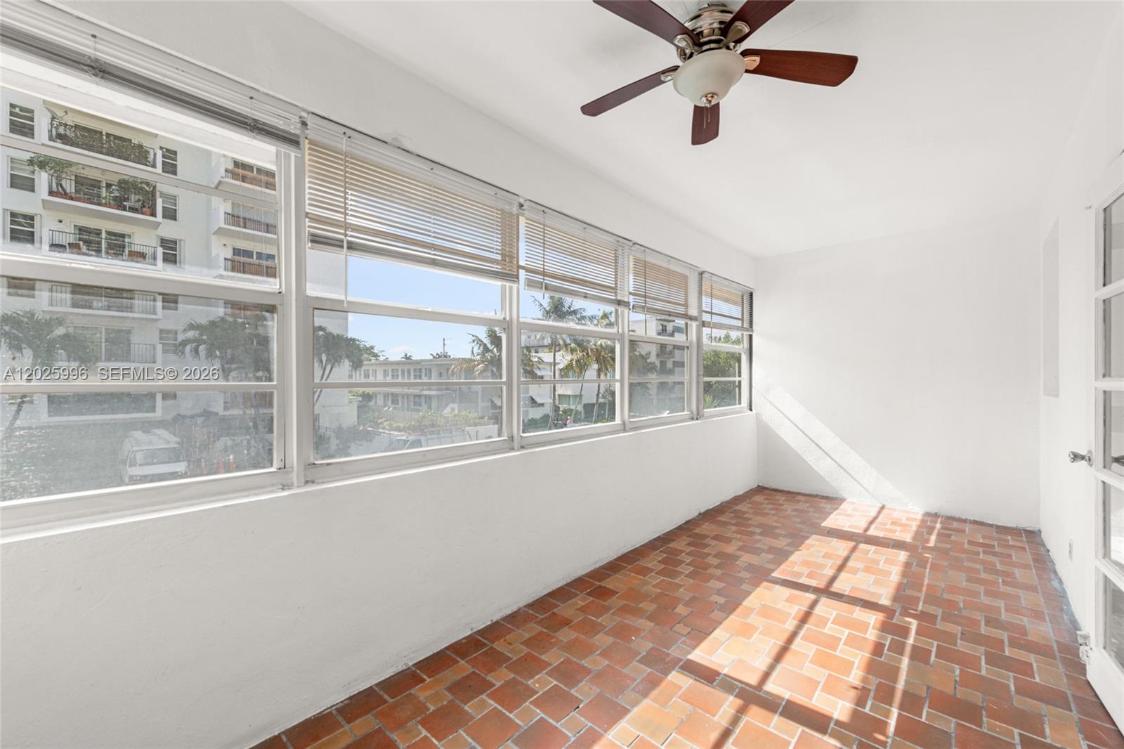   /  4952 sq. ft. $ 2026-05-27 0 Photo