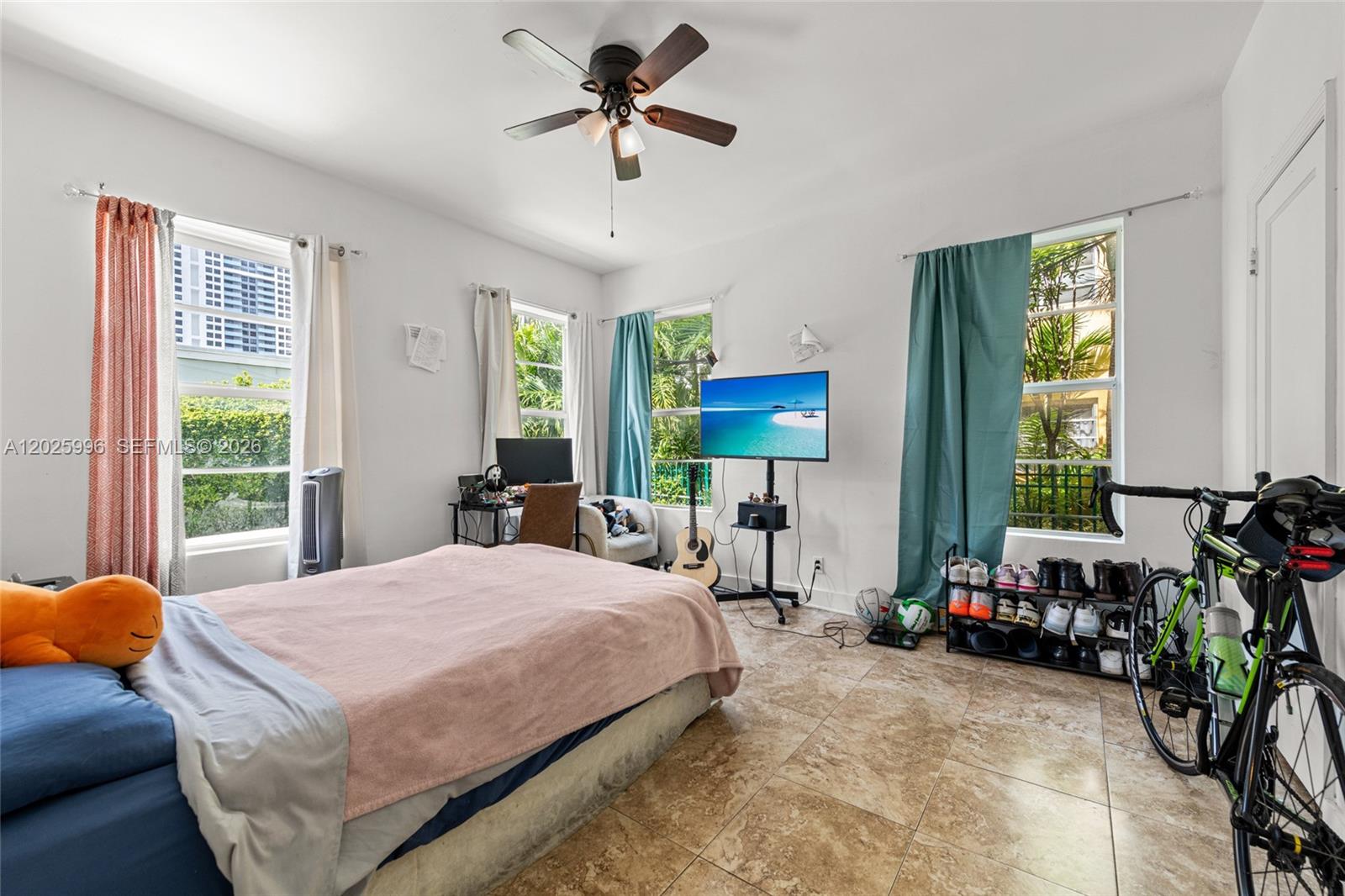   /  4952 sq. ft. $ 2026-05-27 0 Photo