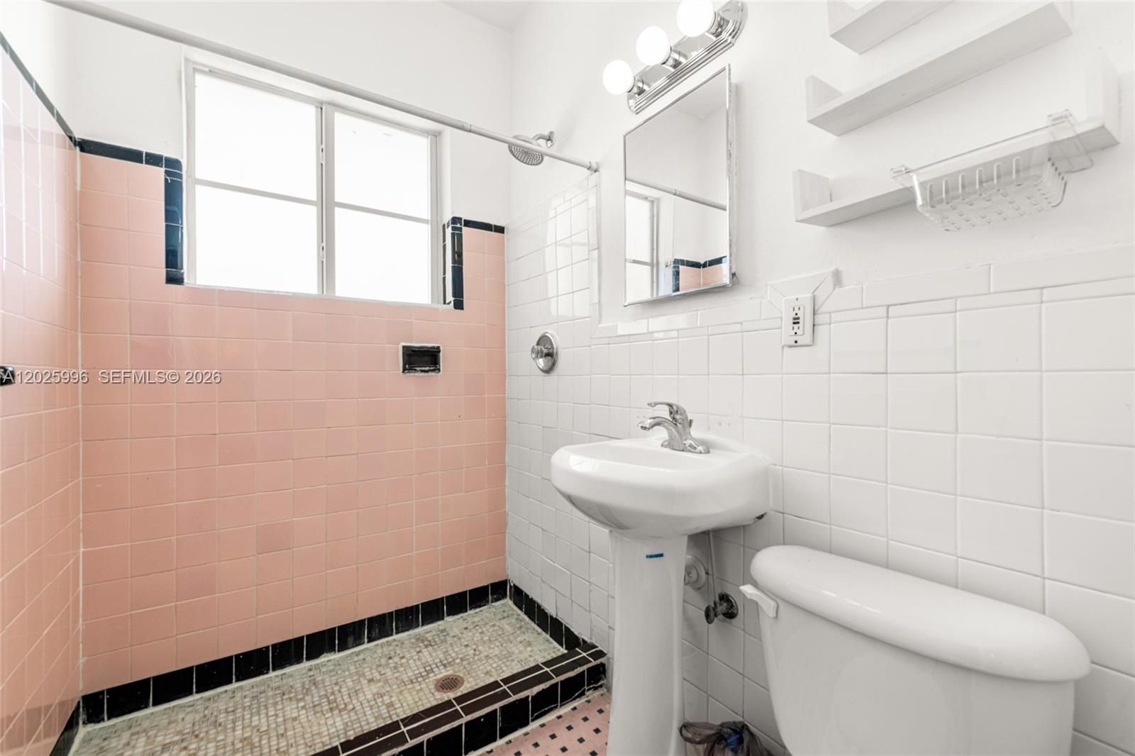   /  4952 sq. ft. $ 2026-05-27 0 Photo