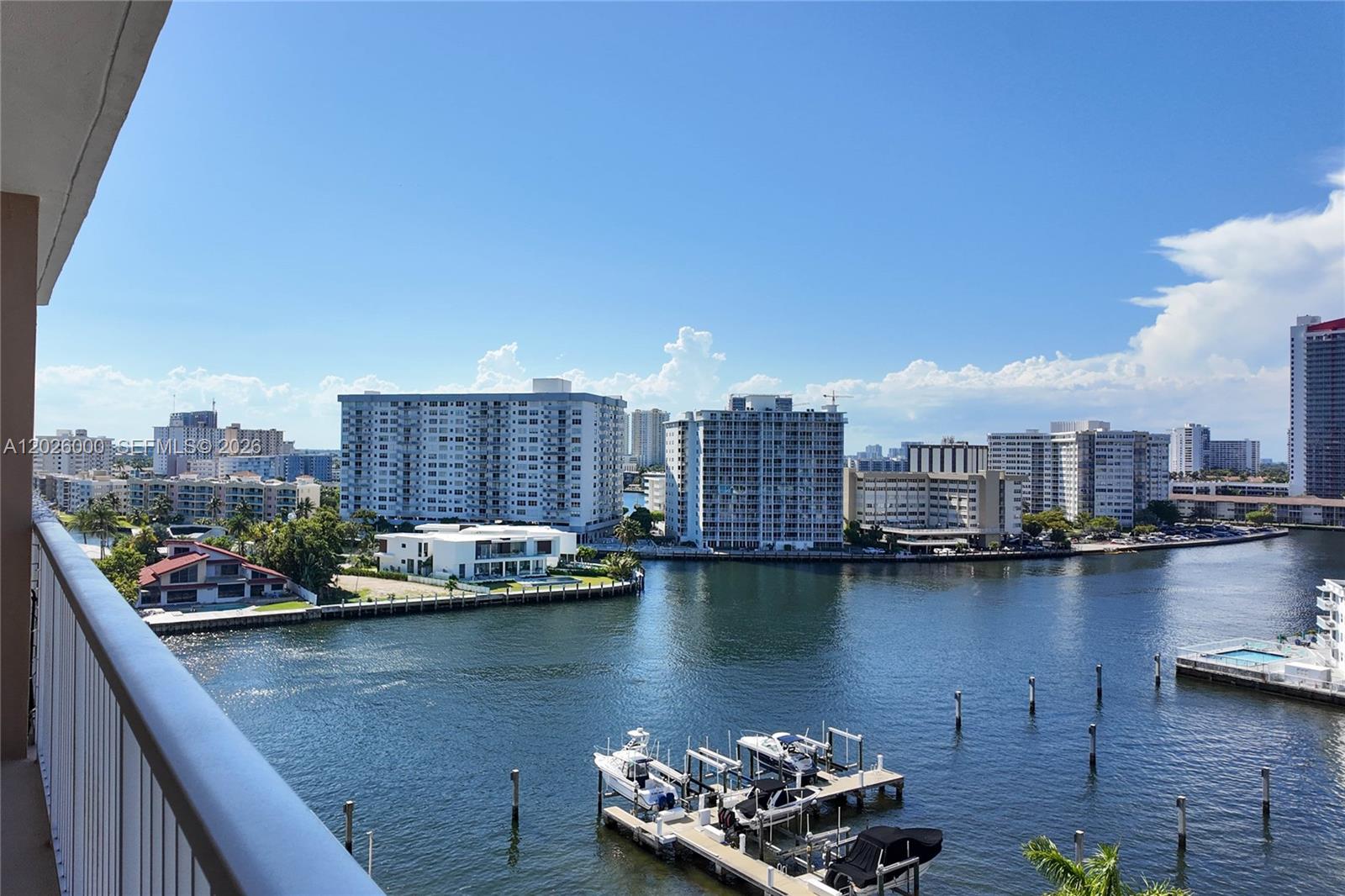 See details 9L 1 / 1 545 sq. ft. $ 2026-05-27 0 Photo