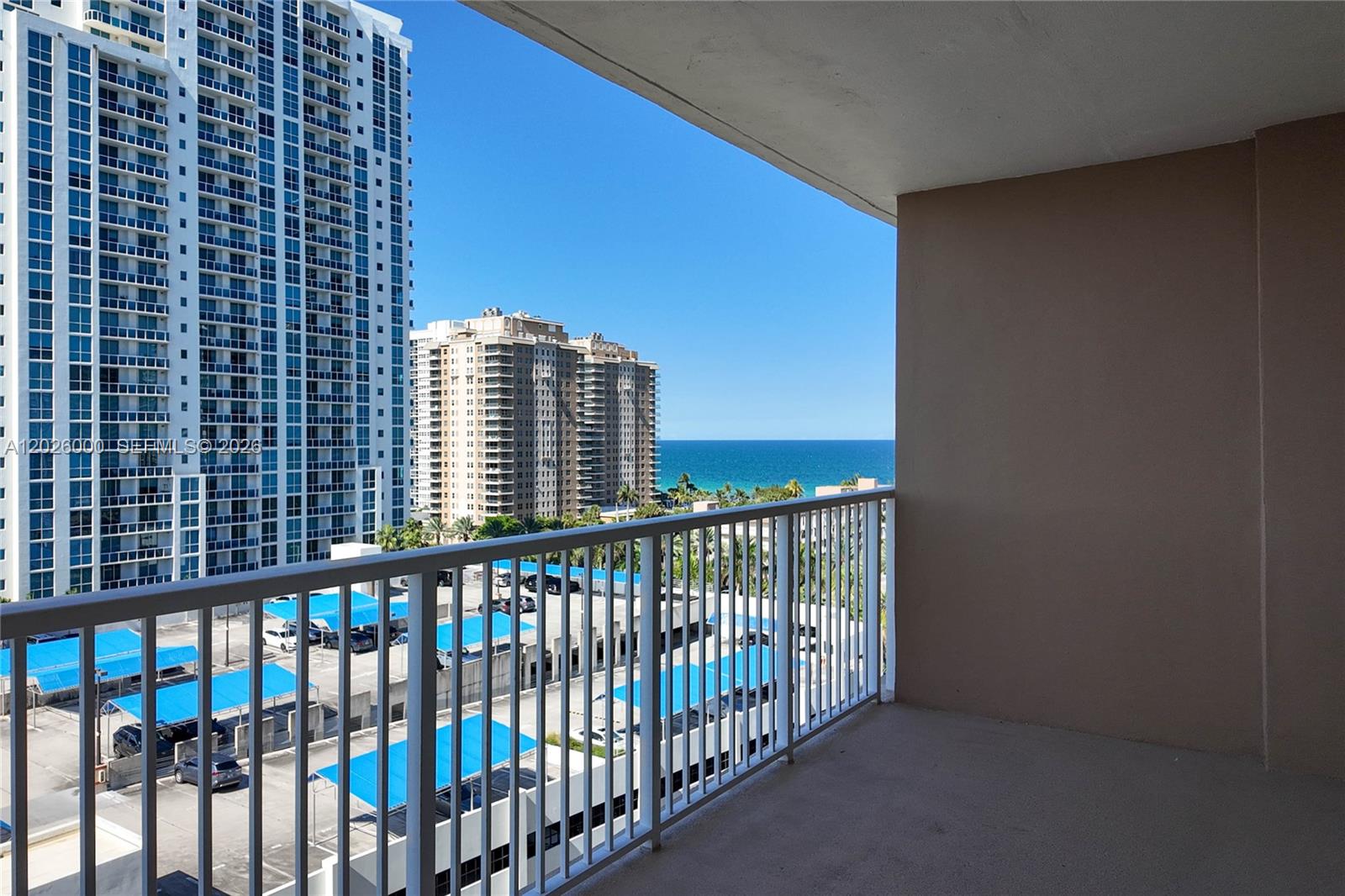 See details 9L 1 / 1 545 sq. ft. $ 2026-05-27 0 Photo