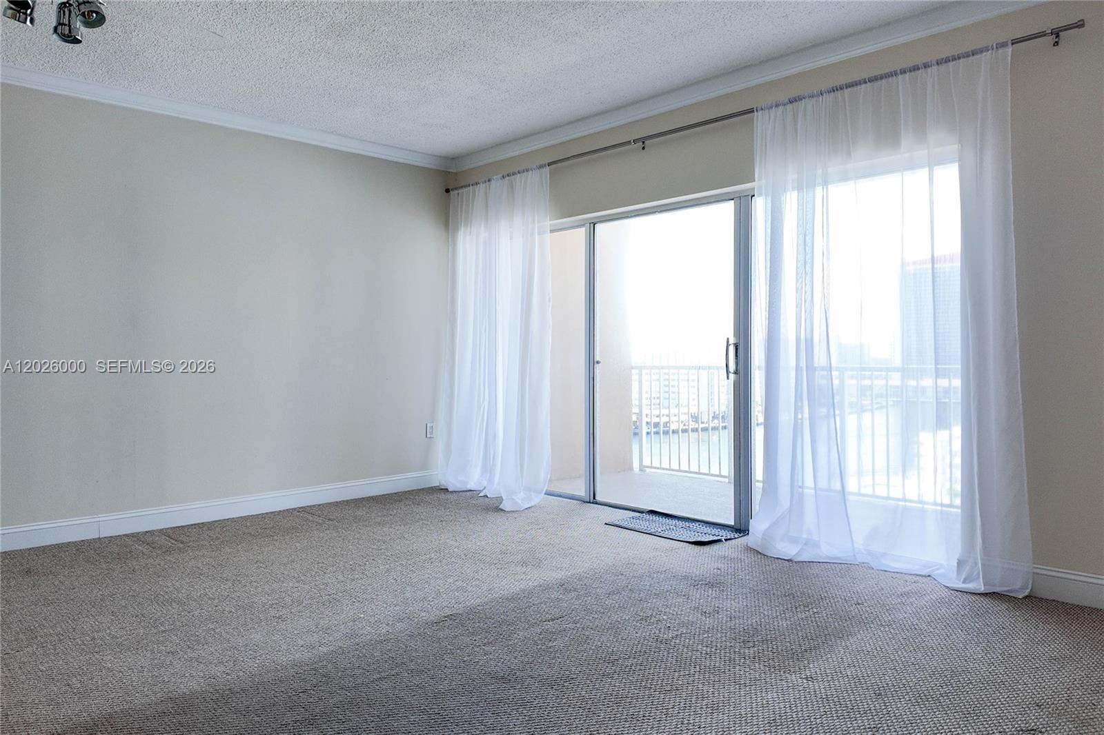 See details 9L 1 / 1 545 sq. ft. $ 2026-05-27 0 Photo