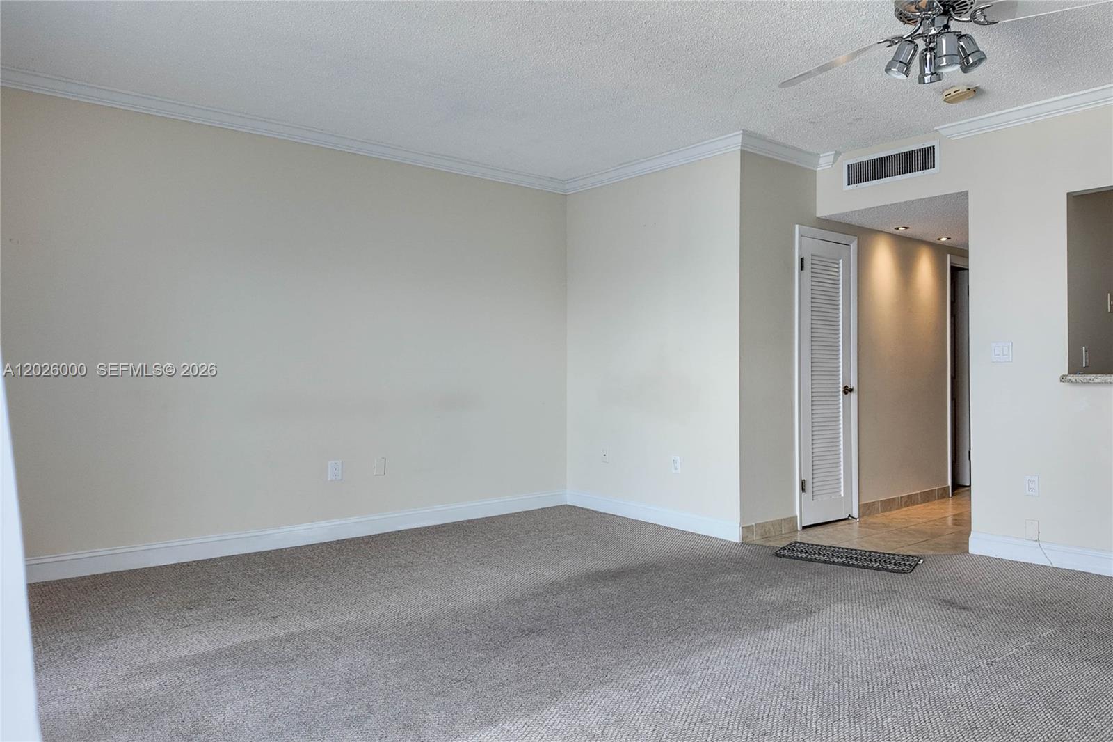 See details 9L 1 / 1 545 sq. ft. $ 2026-05-27 0 Photo