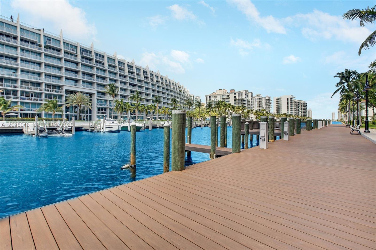 Photo of 3001 185th St  #610, Aventura, Florida, 33180 - 