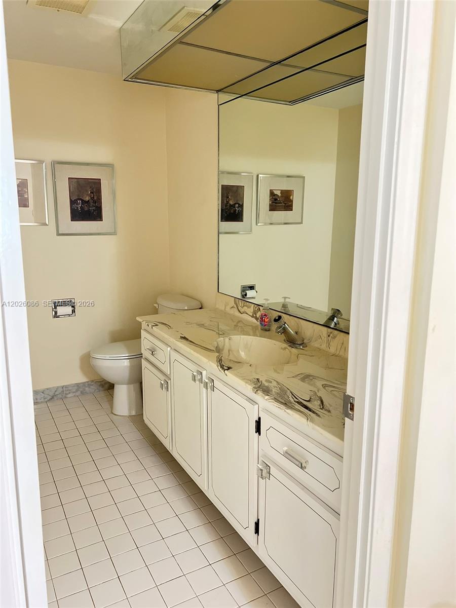 Photo of 1865 Ocean Drive  #21A, Hallandale Beach, Florida, 33009 - 