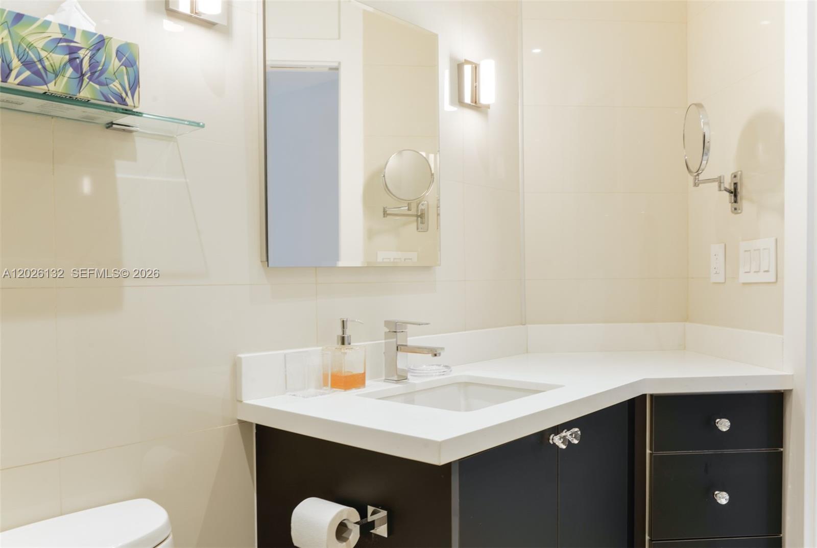 9N 1 / 2 870 sq. ft. $ 2026-05-27 0 Photo