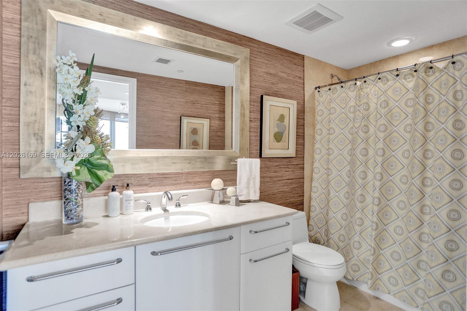 Photo of 3101 Ocean Dr  #2005 (available June 18 ), Hollywood, Florida, 33019 - 