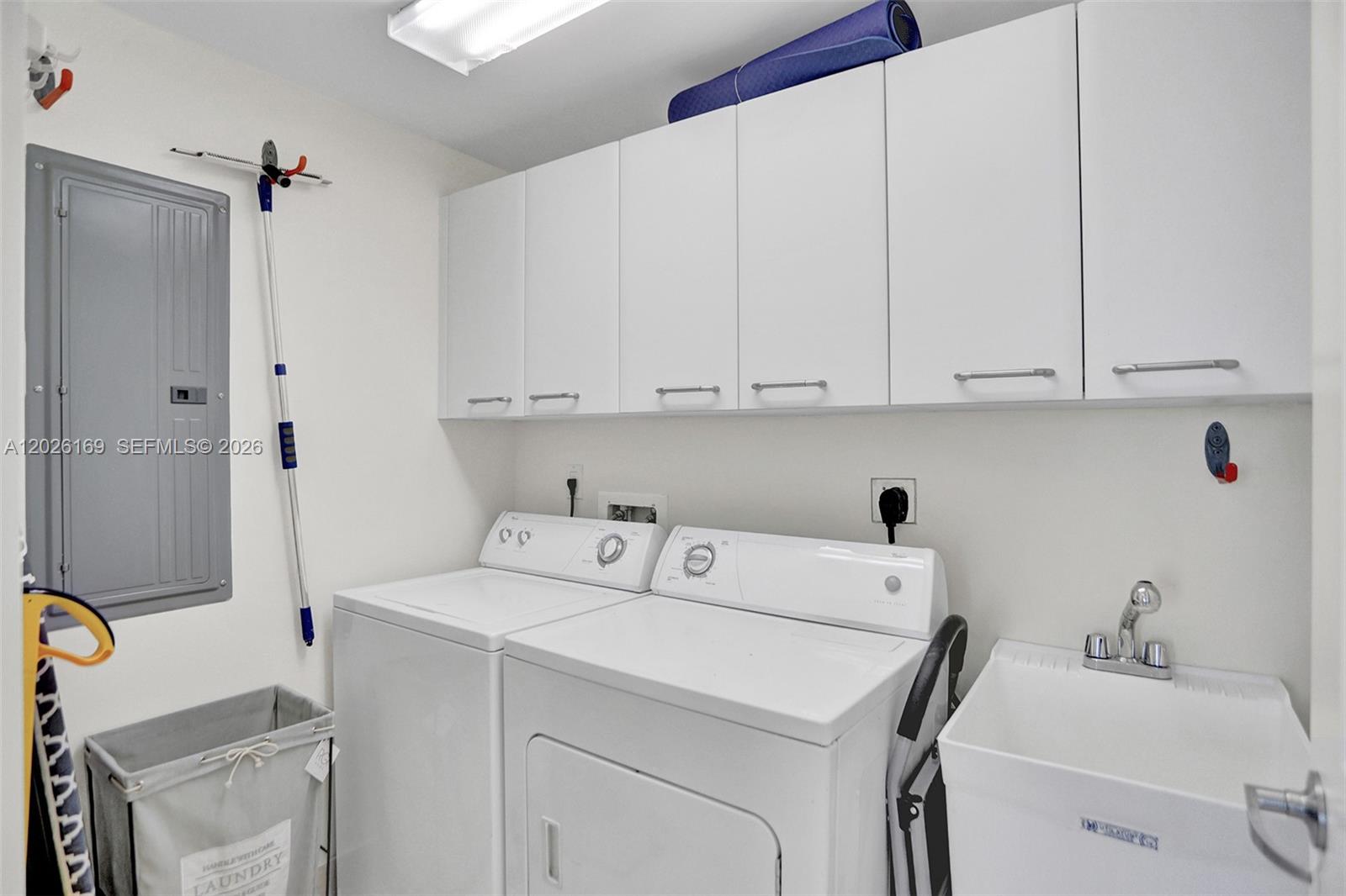 Photo of 3101 Ocean Dr  #2005 (available June 18 ), Hollywood, Florida, 33019 - 