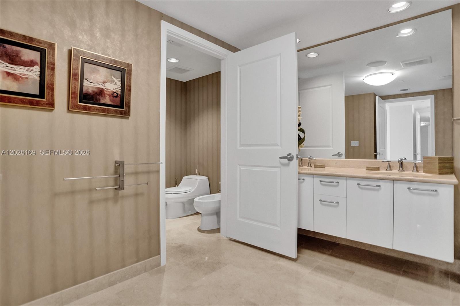 Photo of 3101 Ocean Dr  #2005 (available June 18 ), Hollywood, Florida, 33019 - 