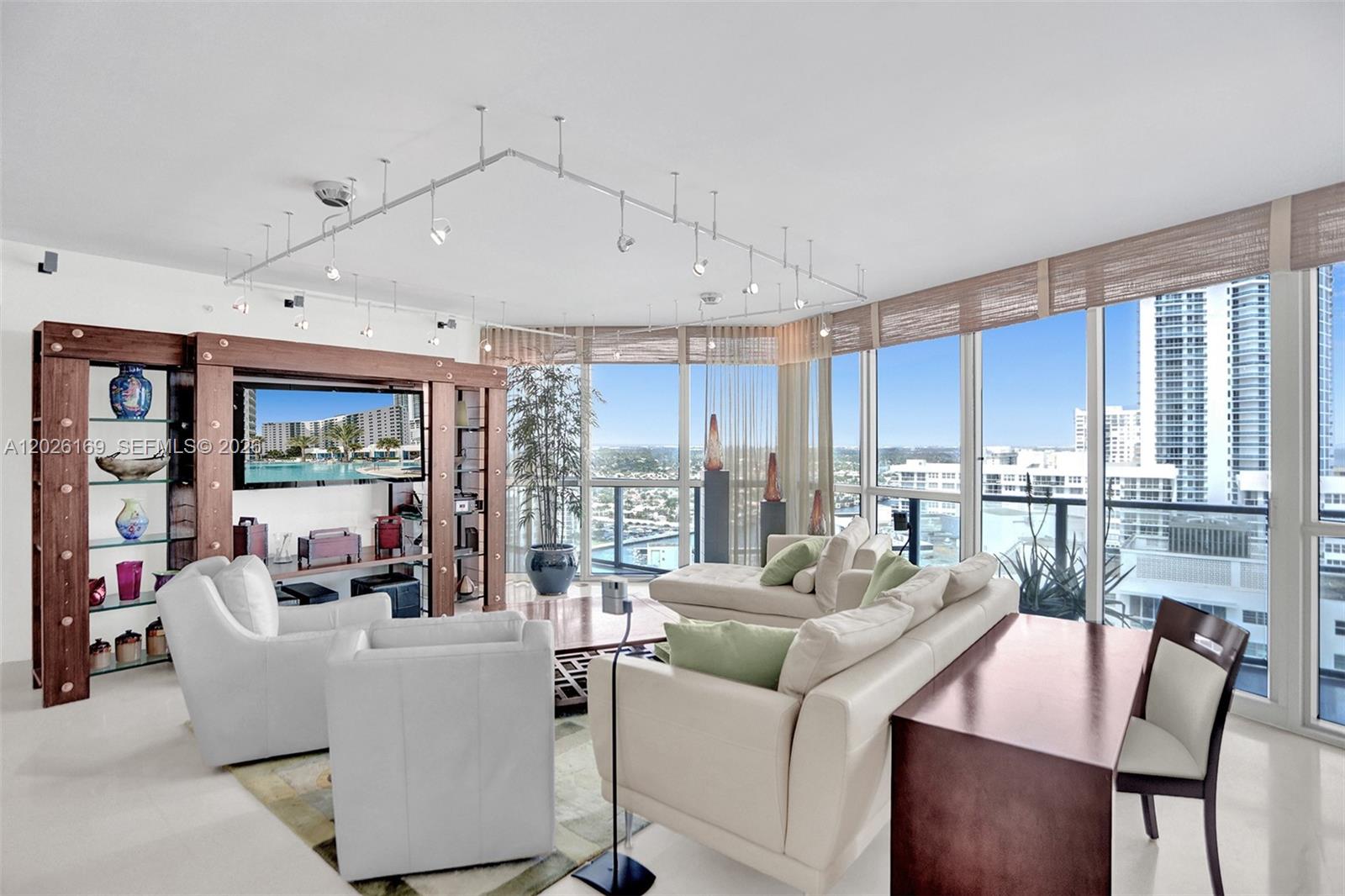 Photo of 3101 Ocean Dr  #2005 (available June 18 ), Hollywood, Florida, 33019 - 