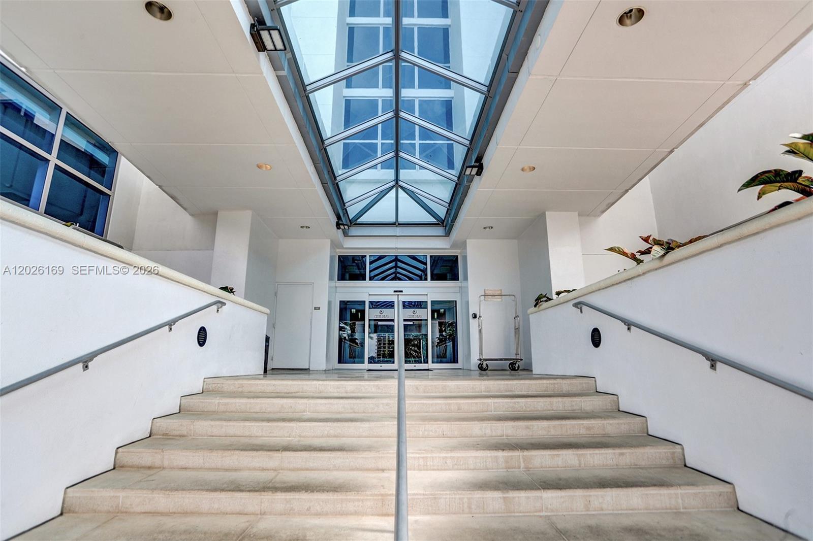 Photo of 3101 Ocean Dr  #2005 (available June 18 ), Hollywood, Florida, 33019 - 