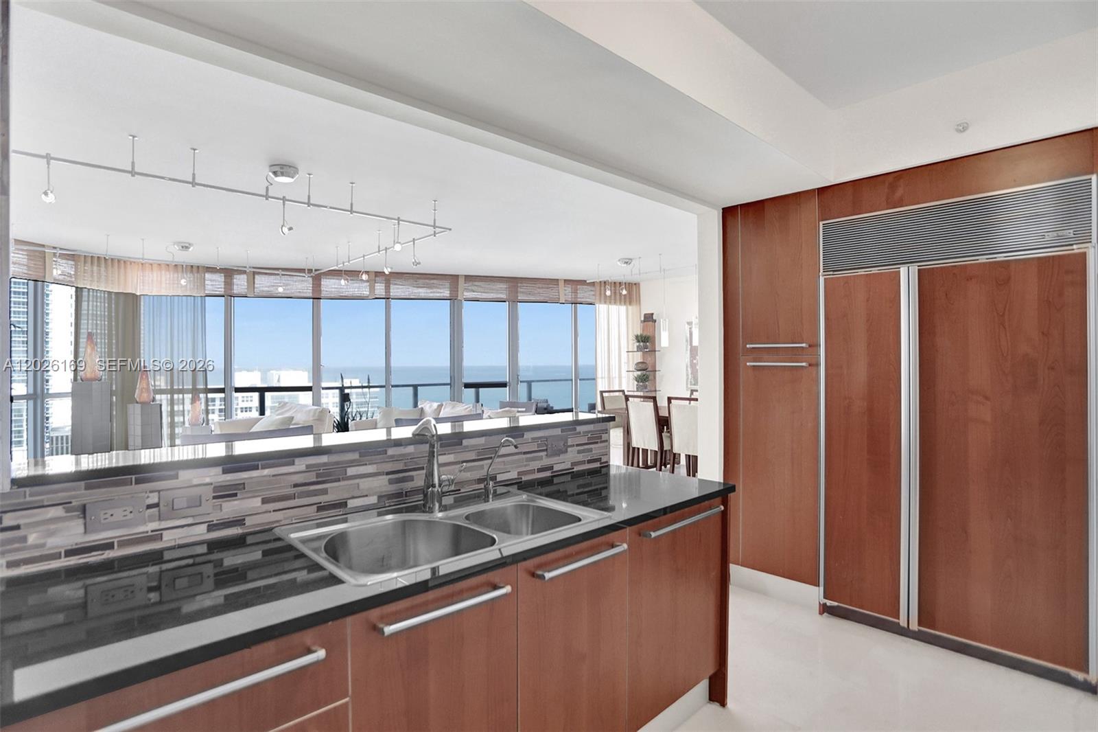 Photo of 3101 Ocean Dr  #2005 (available June 18 ), Hollywood, Florida, 33019 - 