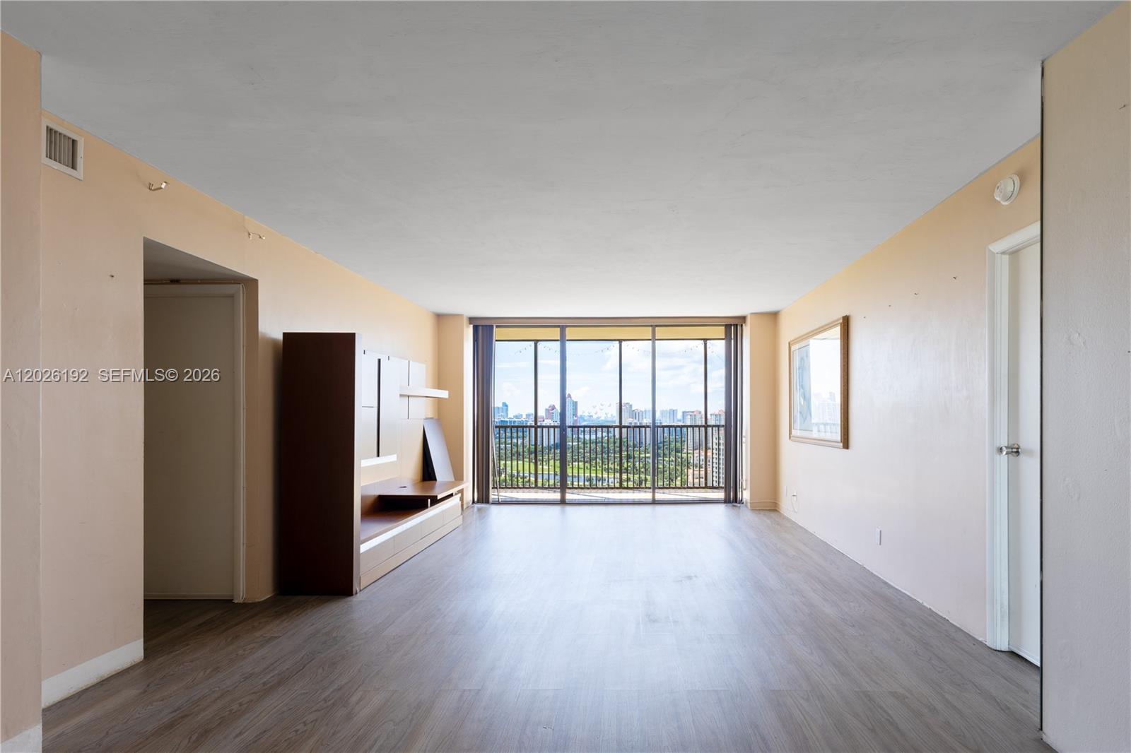 Photo of 20379 Country Club Dr  #2636, Aventura, Florida, 33180 - 