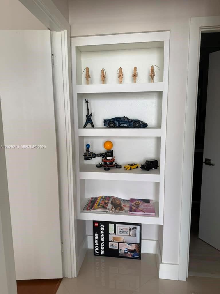 Photo of 2500 Parkview Dr #2518, Hallandale Beach, Florida, 33009 -
