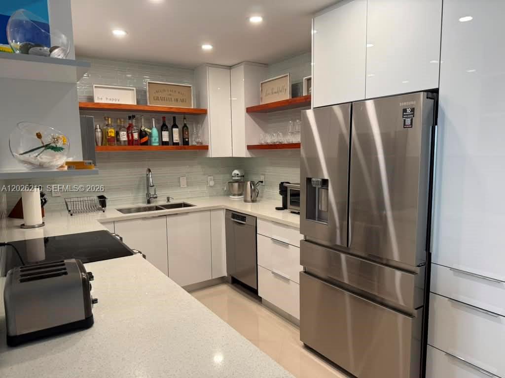 Photo of 2500 Parkview Dr #2518, Hallandale Beach, Florida, 33009 -