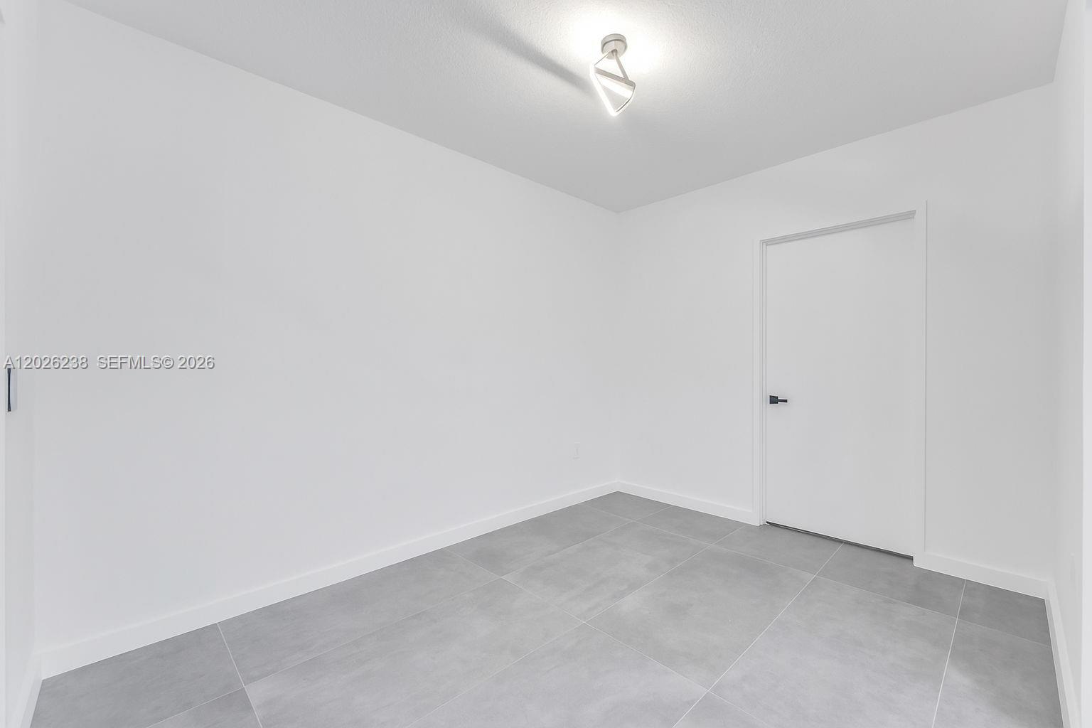 See details 4-905 2 / 3 1541 sq. ft. $ 2026-05-27 0 Photo