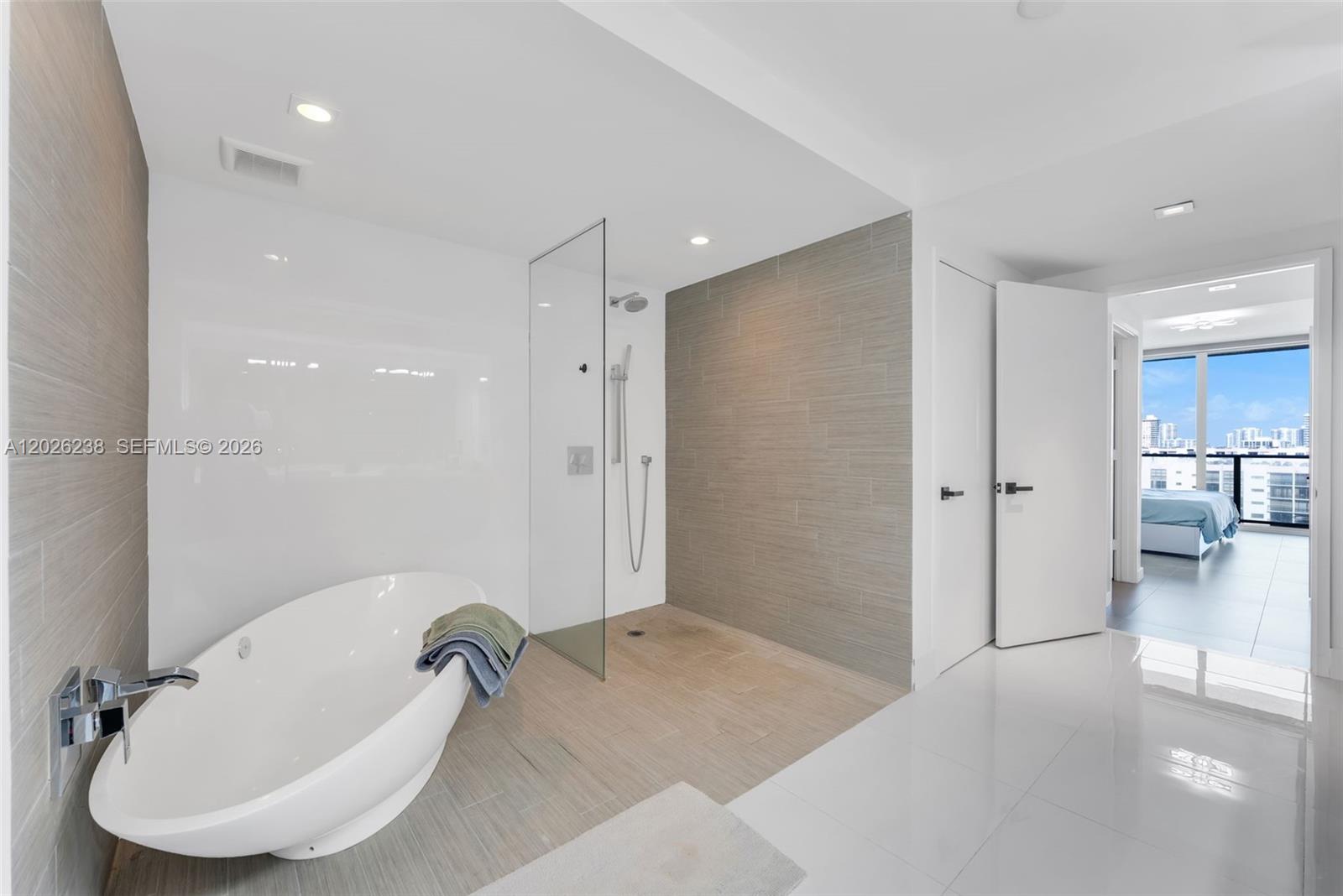 See details 4-905 2 / 3 1541 sq. ft. $ 2026-05-27 0 Photo