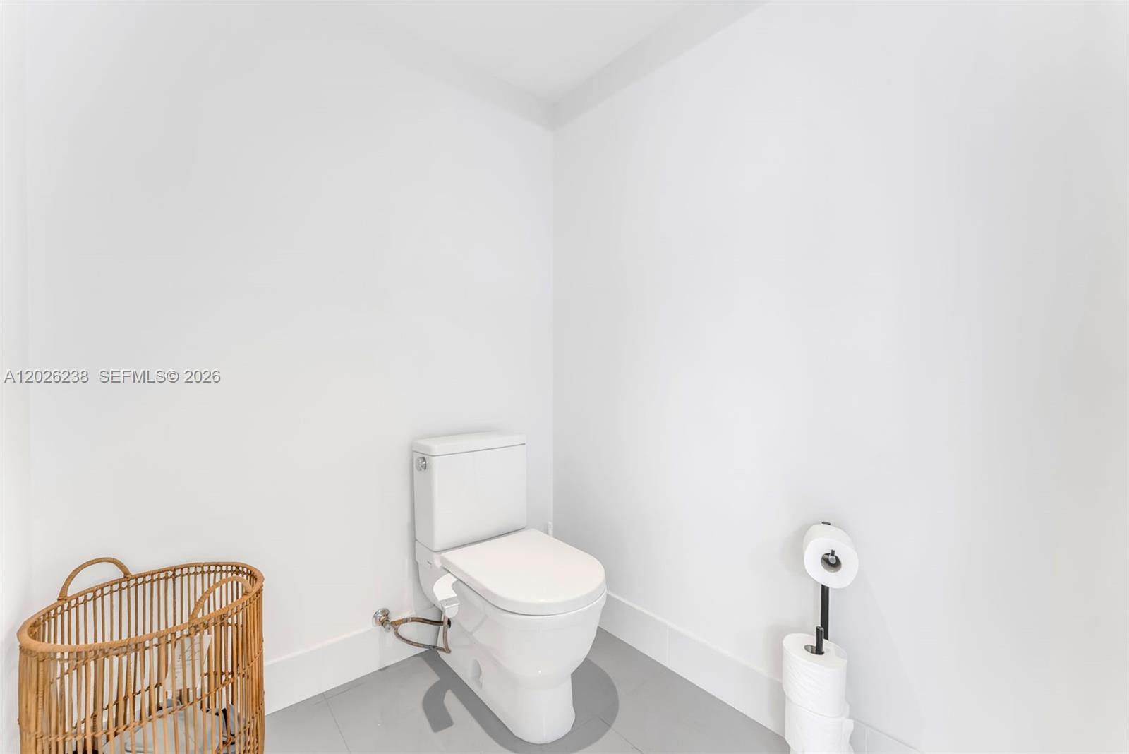 See details 4-905 2 / 3 1541 sq. ft. $ 2026-05-27 0 Photo