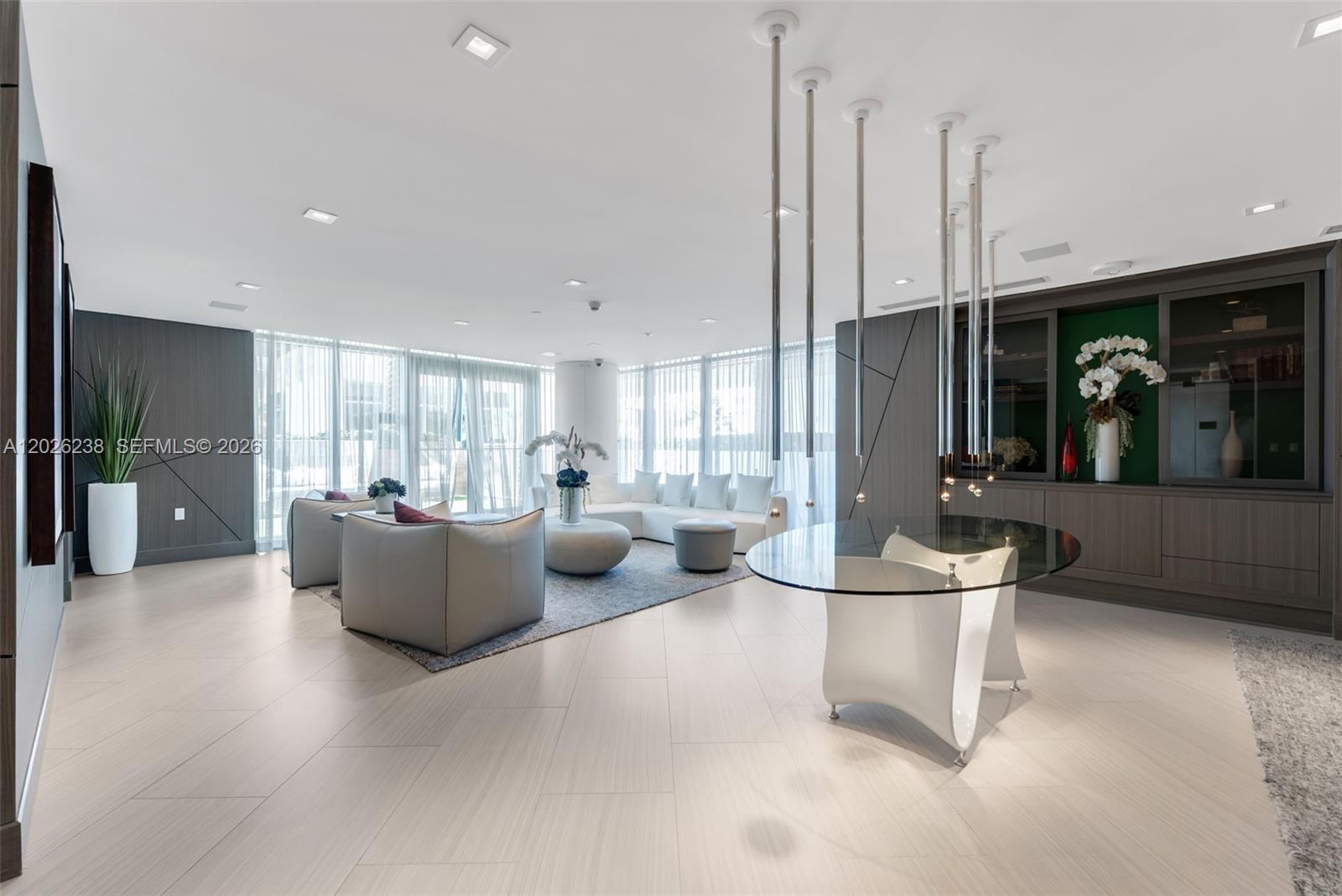 See details 4-905 2 / 3 1541 sq. ft. $ 2026-05-27 0 Photo
