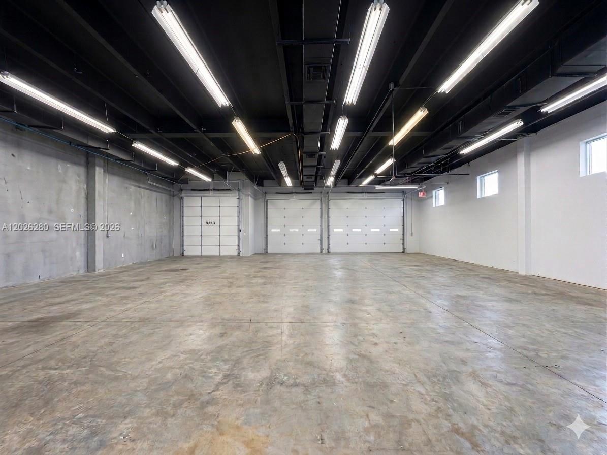 See details 9-11 / sq. ft. $ 2026-05-27 0 Photo