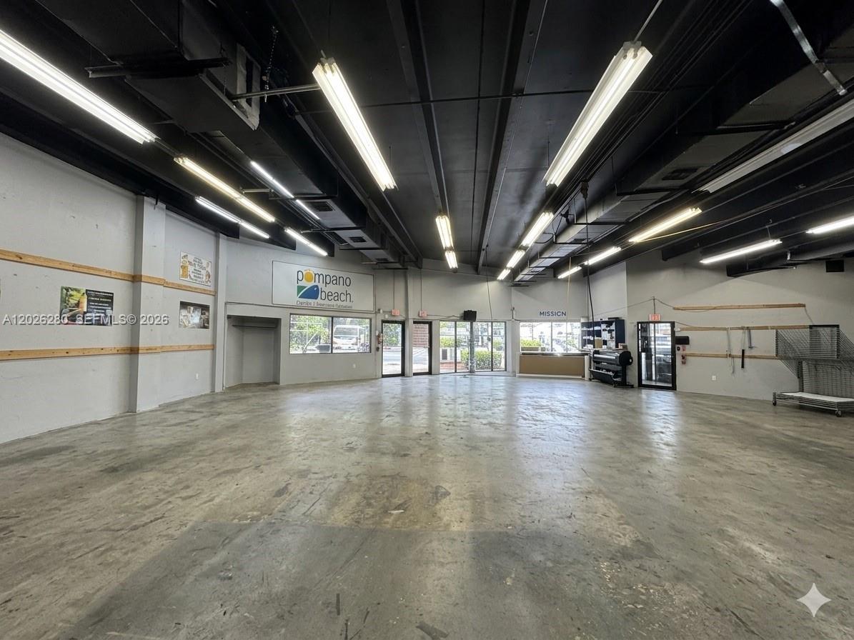 See details 9-11 / sq. ft. $ 2026-05-27 0 Photo