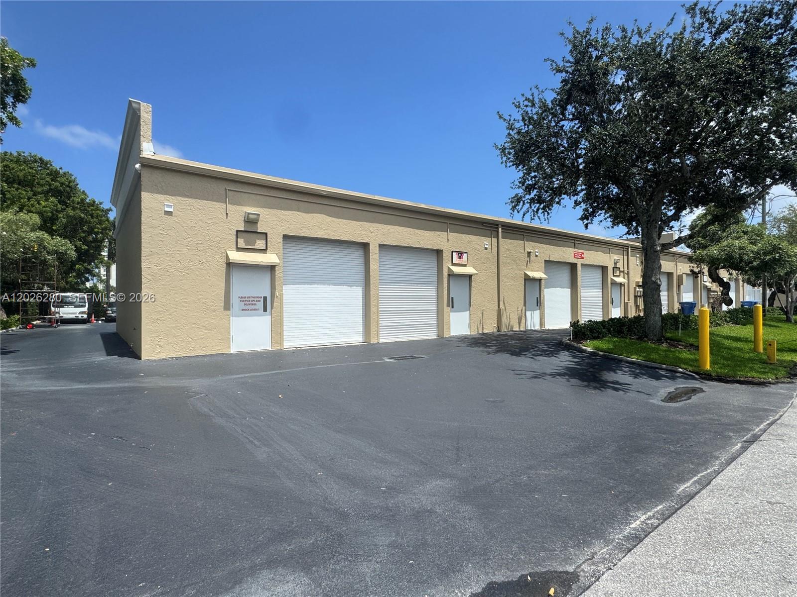 See details 9-11 / sq. ft. $ 2026-05-27 0 Photo