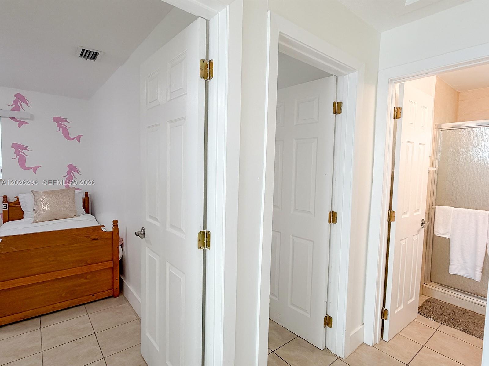 See details / 1570 sq. ft. $ 2026-05-27 0 Photo