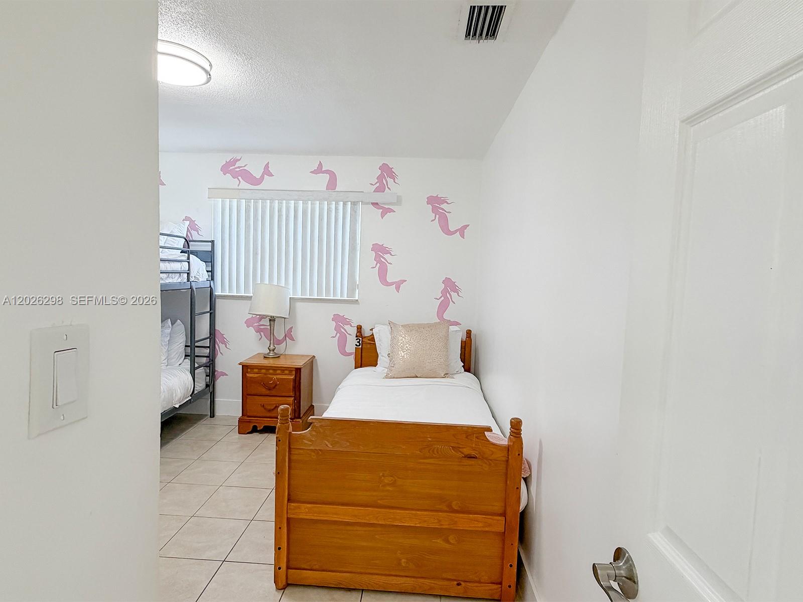 See details / 1570 sq. ft. $ 2026-05-27 0 Photo