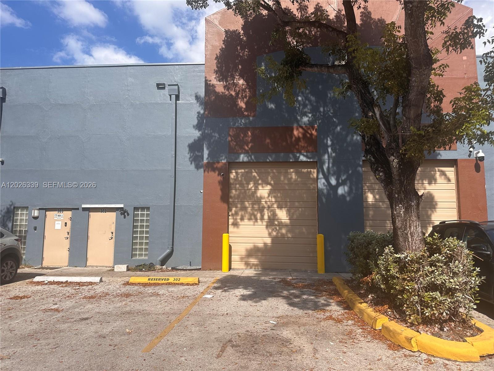 See details C2 / sq. ft. $ 2026-05-27 0 Photo