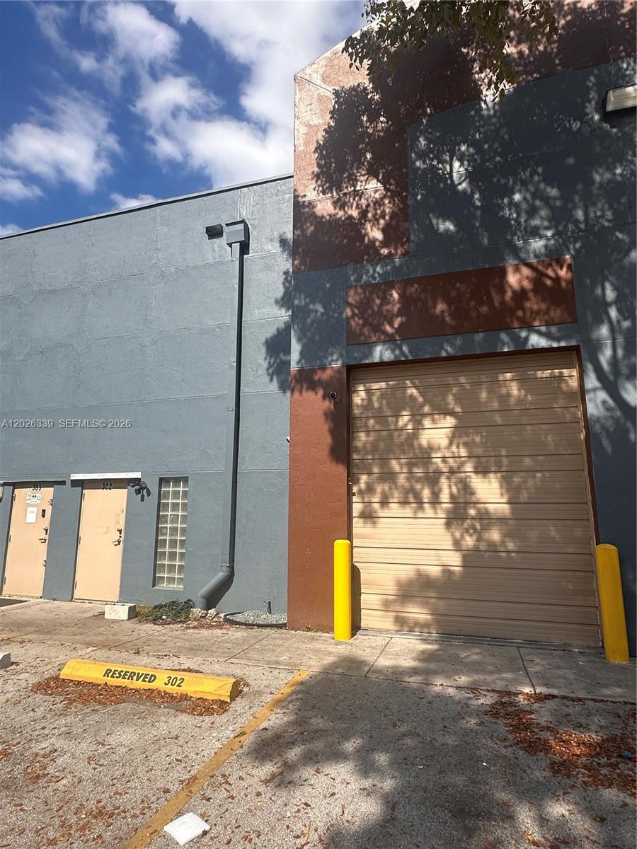 See details C2 / sq. ft. $ 2026-05-27 0 Photo