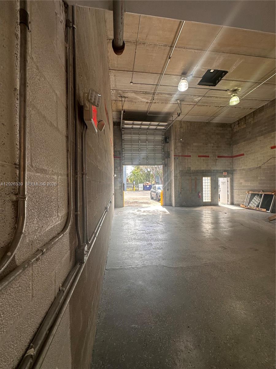 See details C2 / sq. ft. $ 2026-05-27 0 Photo