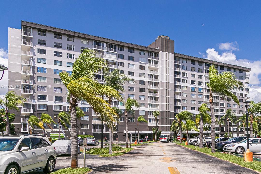 409 1 / 2 844 sq. ft. $ 2026-05-27 0 foto