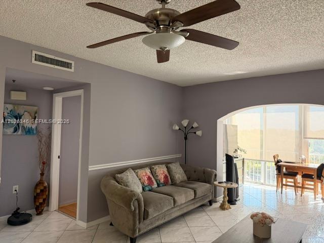 409 1 / 2 844 sq. ft. $ 2026-05-27 0 foto