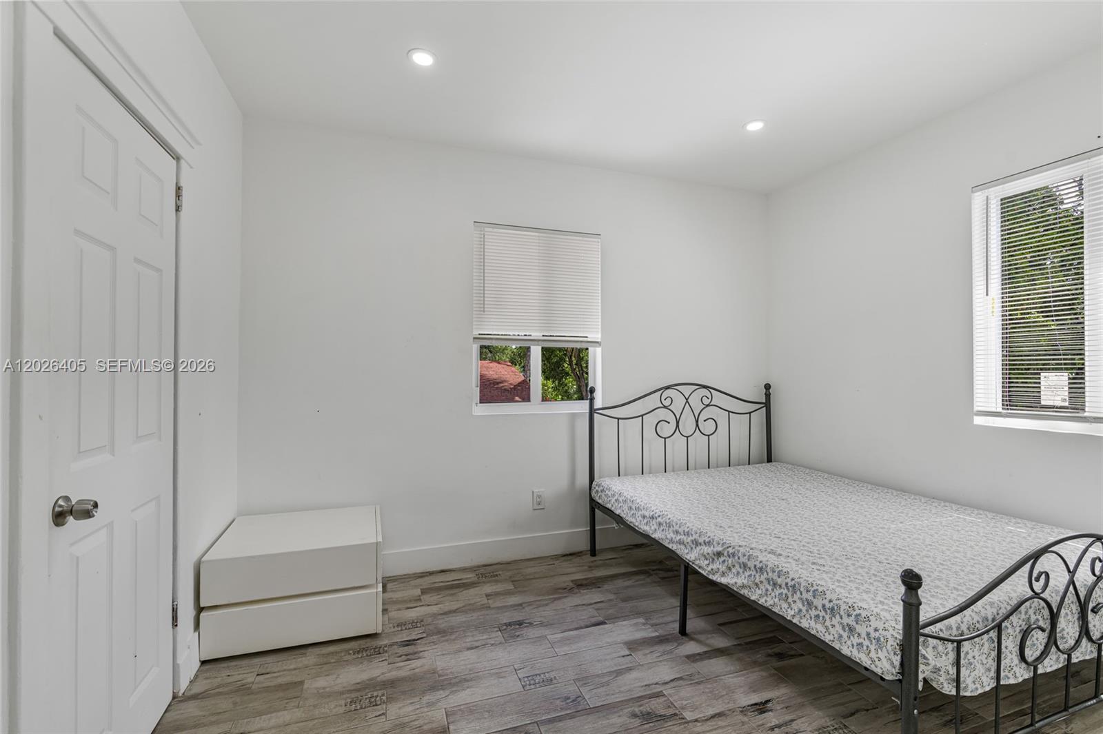 See details / 2190 sq. ft. $ 2026-05-27 0 Photo