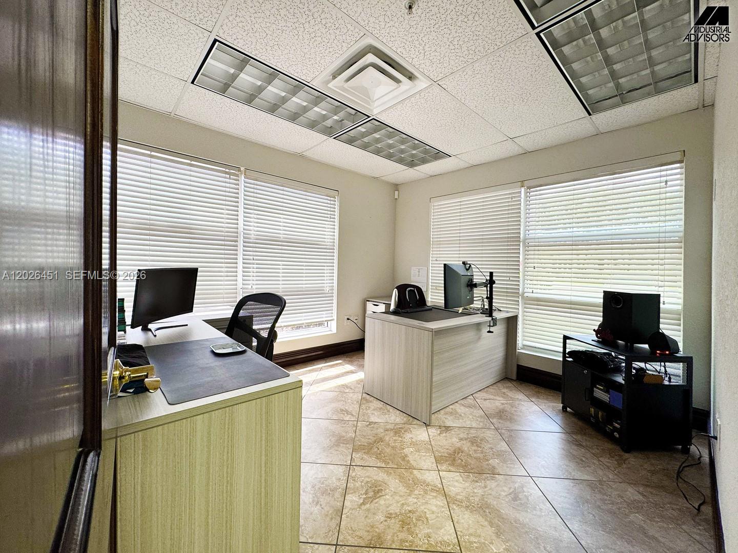 See details 11 / sq. ft. $ 2026-05-27 0 Photo
