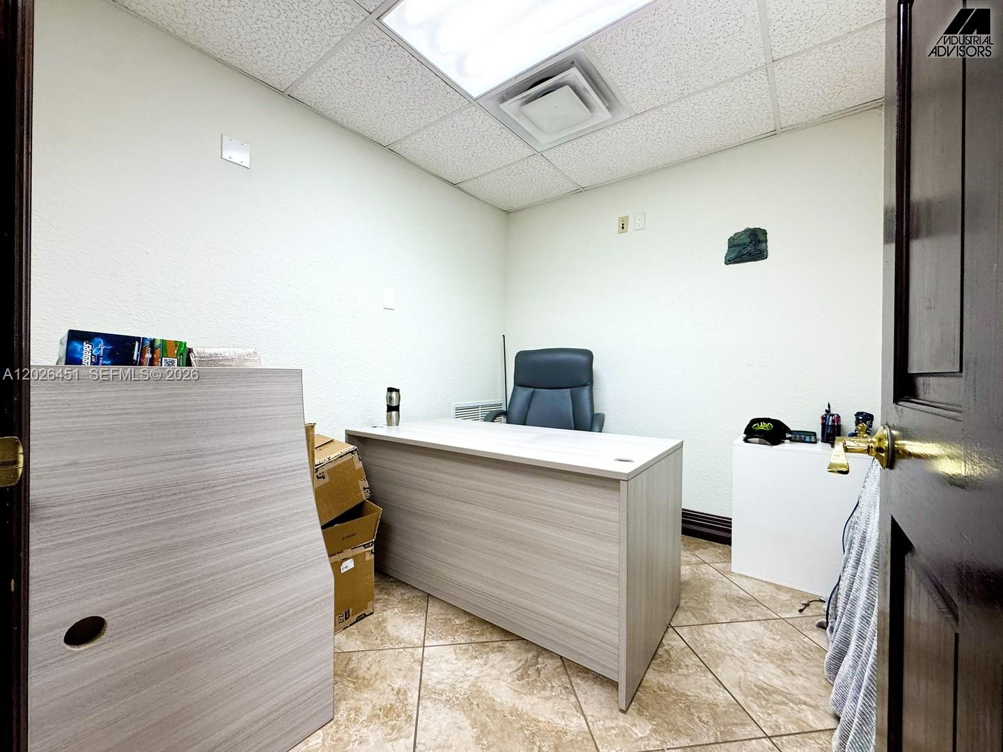 See details 11 / sq. ft. $ 2026-05-27 0 Photo