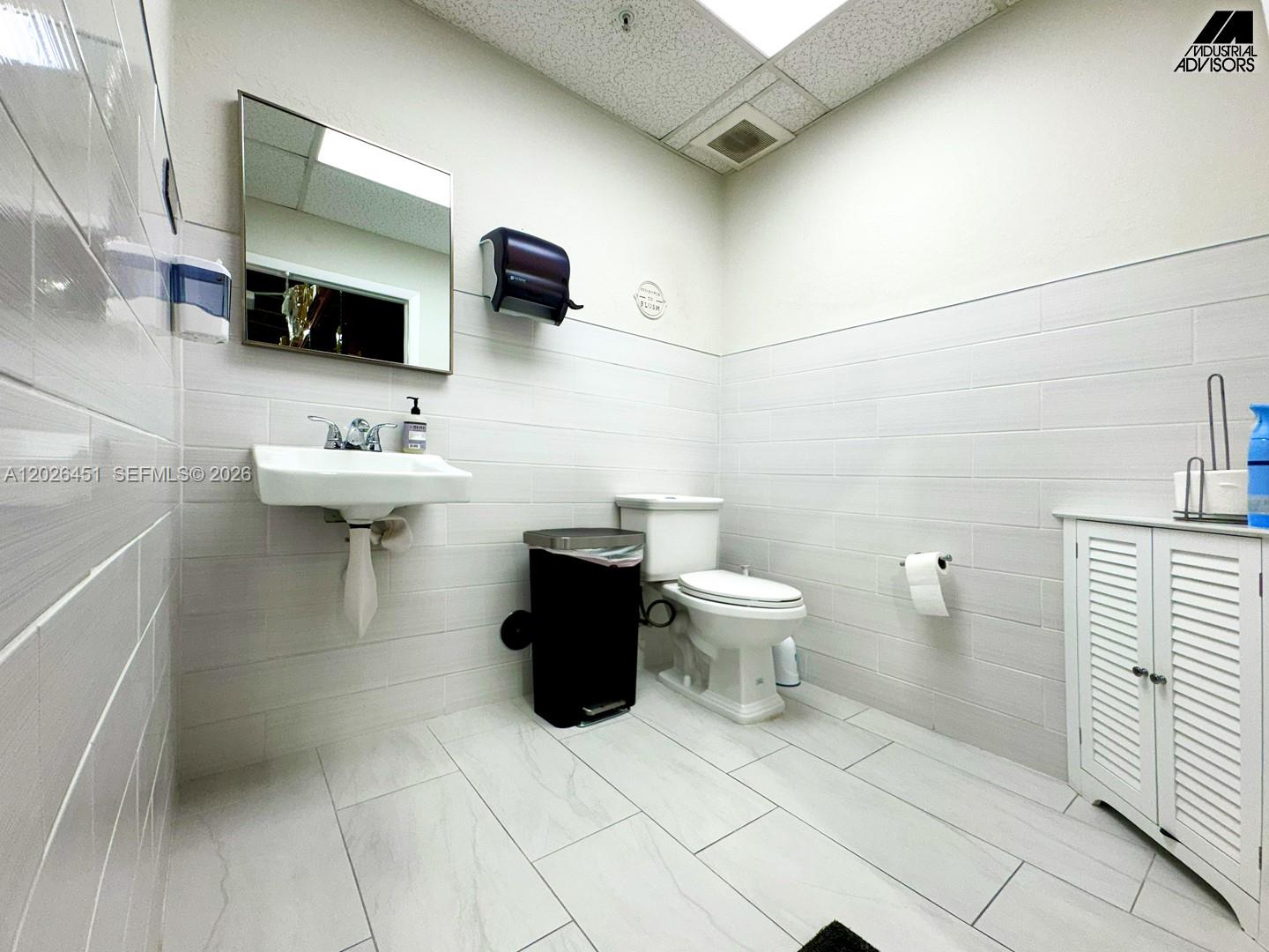 See details 11 / sq. ft. $ 2026-05-27 0 Photo