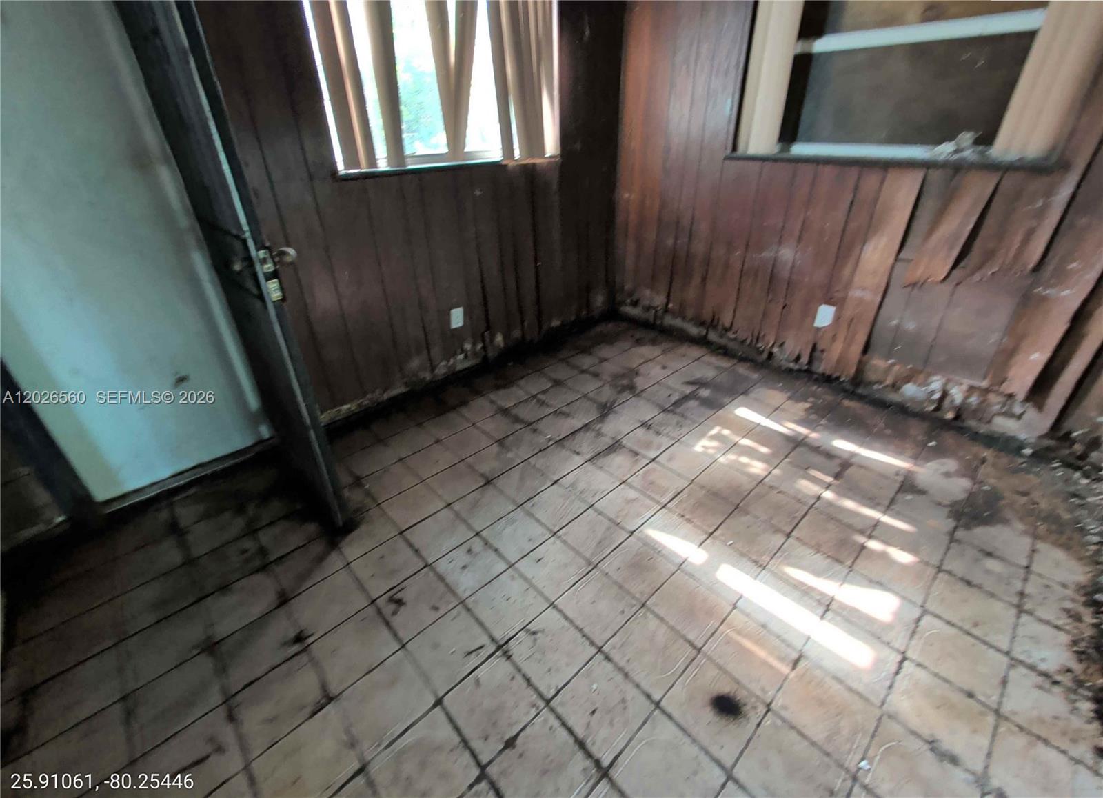 Ver detalles 820 3 / 2 1008 sq. ft. $ 2026-05-28 0 foto
