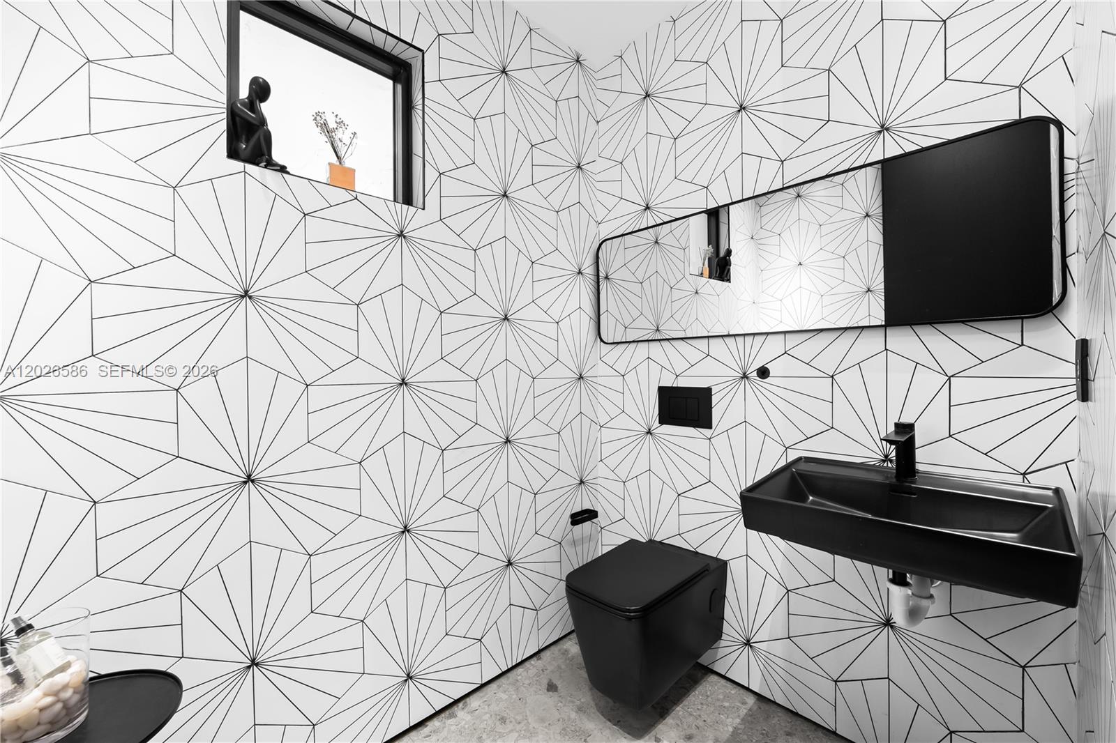 Photo of 3294 211th Ter (3294), Aventura, Florida, 33180 - Guest Bathroom